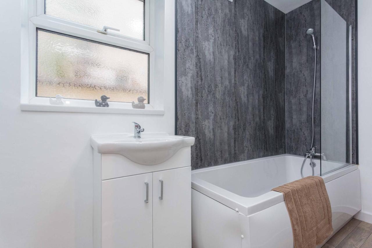 Cherry Property - Passionfruit Suite Blackpool Exterior photo